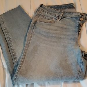 NWOT OLD NAVY ROCKSTAR ANKLE JEANS
